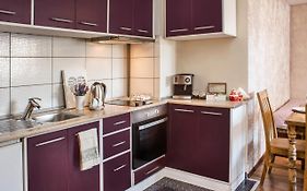 Lucky 7 - Comfort,Clean ,Cosy Apartment